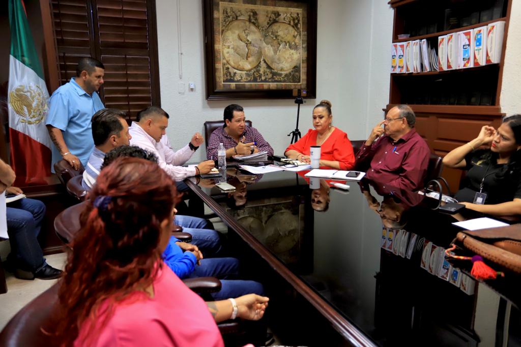 85% de avance en acuerdos entre autoridades y locatarios del Tianguis Las Palmas 