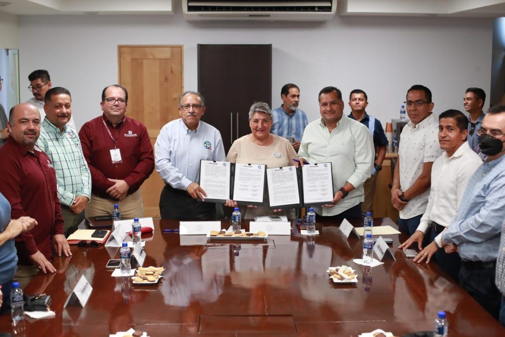 Firman convenio para eficientar el servicio público