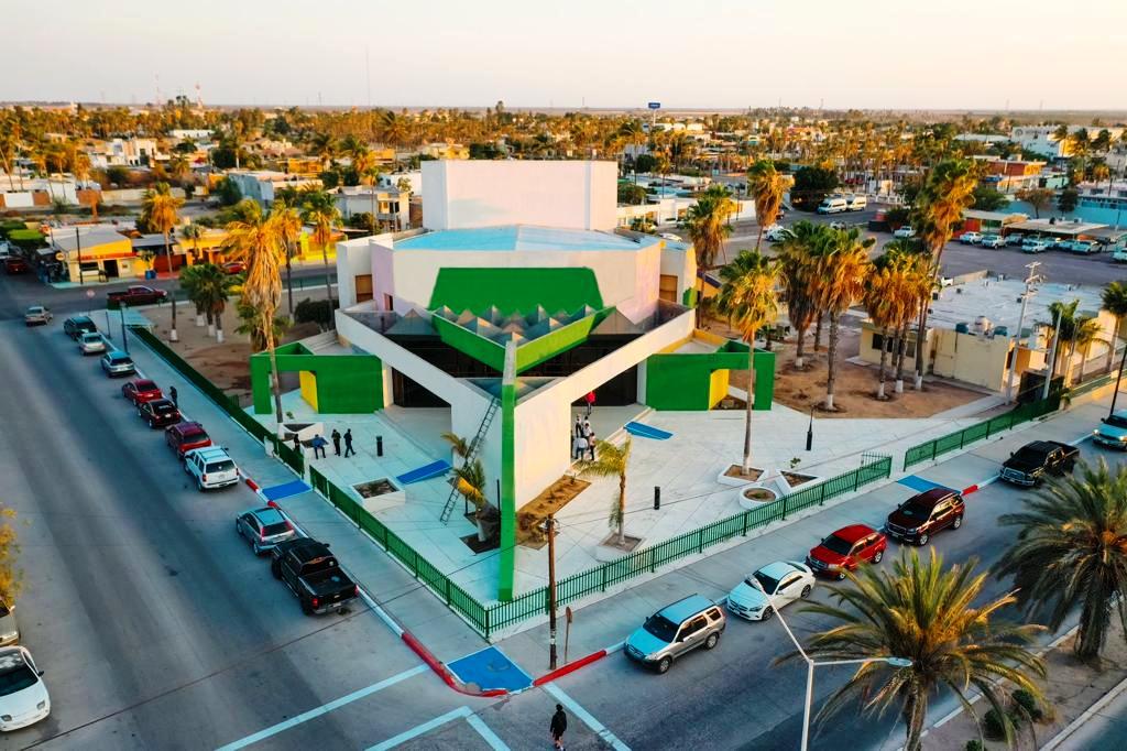 Avanza remodelación integral del Teatro de los Agricultores en Comondú
