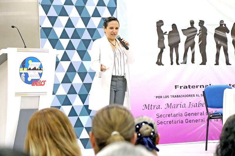 Promueve Salud Estatal la mejora de servicios