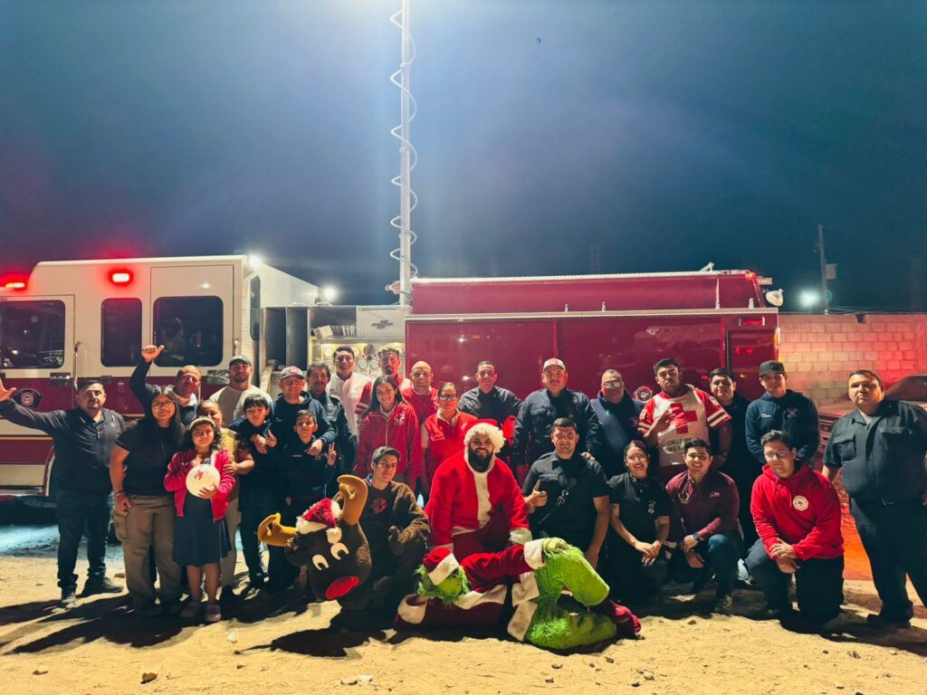 Entre juguetes, rosca y personajes navideños, más de 400 niños vivieron una jornada llena de sonrisas y regalos.