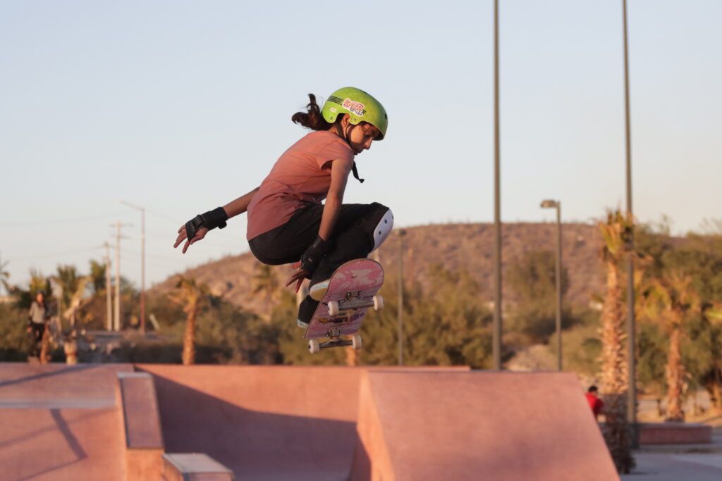 Con nuevas promesas identificadas en la Copa Impulso, el equipo de skateboarding afina su preparación en las modalidades de street y park en el CDM "El Piojillo".