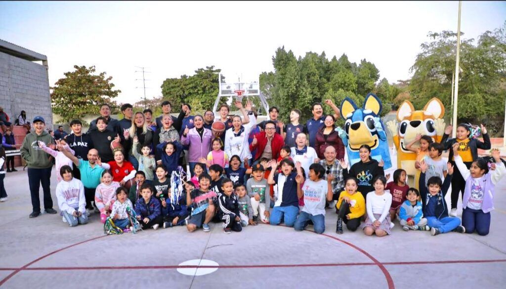 Canastas, juegos infantiles y áreas rehabilitadas forman parte del compromiso de Milena Quiroga con las familias paceñas parque