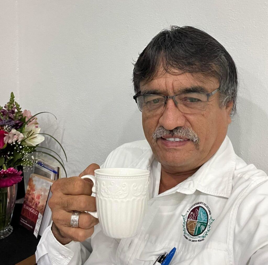 El exalcalde Oscar Leggs enfrenta medidas cautelares tras ser señalado por irregularidades en la gestión de recursos públicos durante su administración.