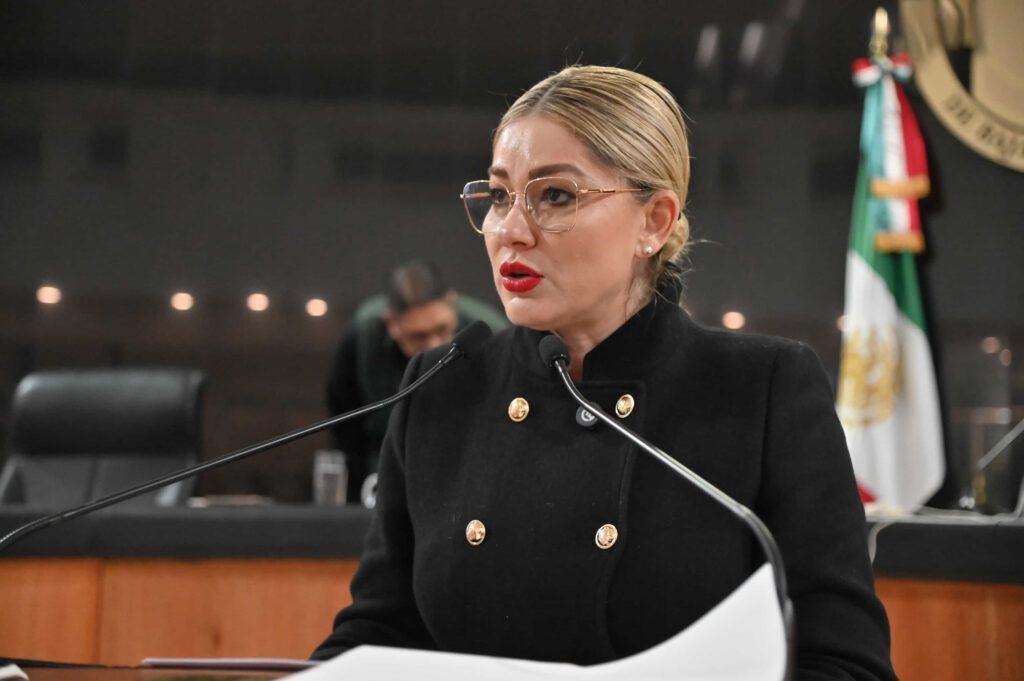 La diputada Karina Olivas propone incluir la leyenda la leyenda “2025, Año del Sacerdote Jesuita Eusebio Francisco Kino” en la papelería gubernamental del estado.