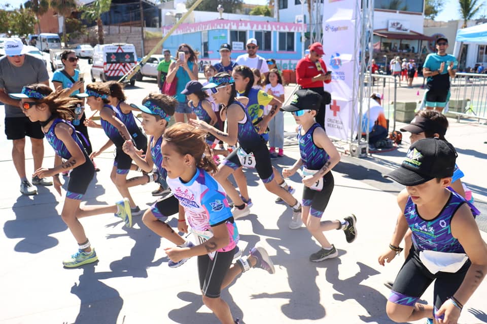 Niños, jóvenes y adultos participarán en este triatlón atlético que promueve el deporte y la integración comunitaria.
