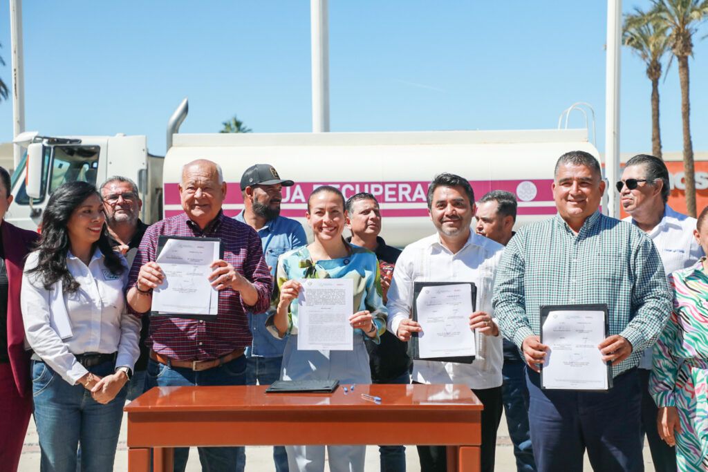 Milena Quiroga lidera acuerdo para emplear agua tratada, garantizando mayor suministro potable a la población.
