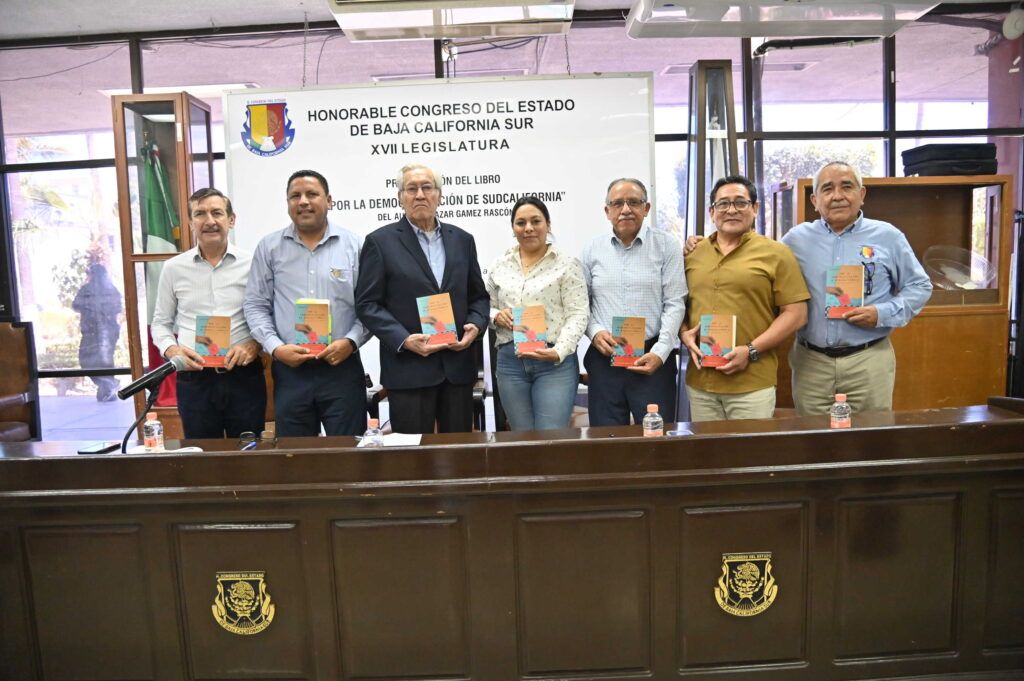 Con la presentación del libro de Eleazar Gámez Rascón, arranca un espacio de diálogo y memoria histórica.
