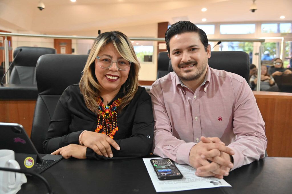 La iniciativa de Teresita Valentín y Eduardo Van Wormer busca incluir el “Cabildo Abierto” como mecanismo de participación ciudadana.