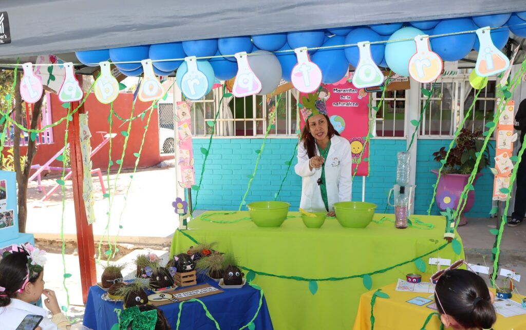 Niñas y niños desarrollan habilidades científicas en un ambiente lúdico y colaborativo