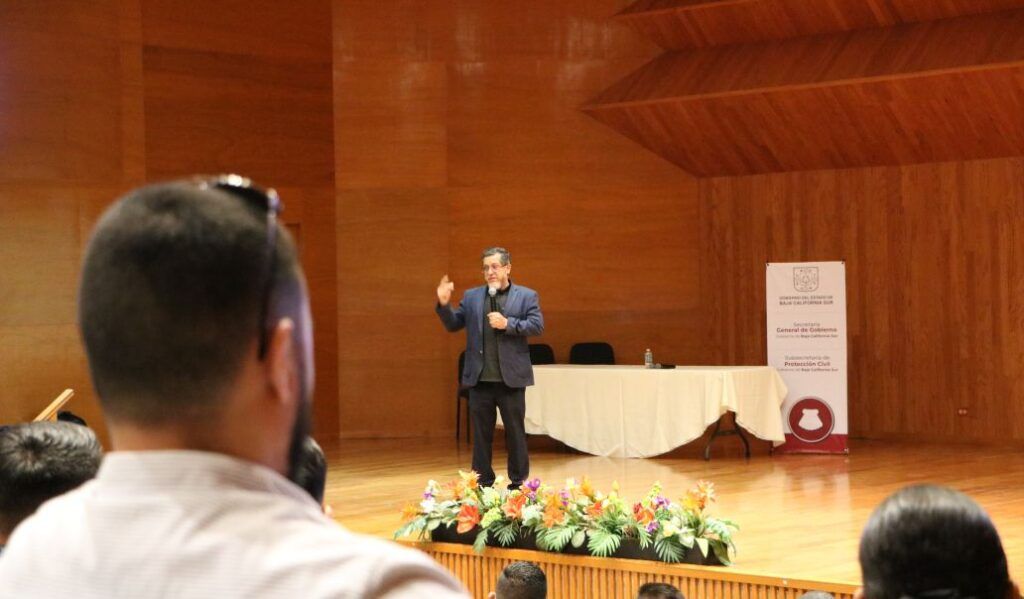La UNAM y Protección Civil impulsan estrategias para reducir vulnerabilidades en la región a través del curso- taller "Atlas de Riesgos, elaboración, uso y actualización"