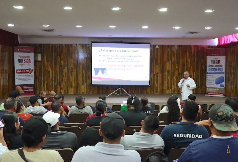 Más de 120 responsables de centros de rehabilitación reciben formación en medidas sanitarias, prevención de adicciones y convivencia pacífica.