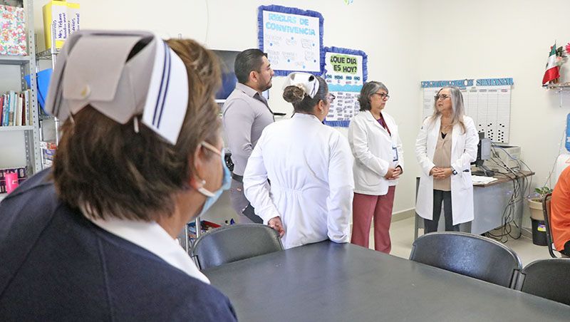 El Hospital Psiquiátrico de La Paz incorpora psiquiatras, medicina interna y programas de inclusión laboral para una recuperación integral.