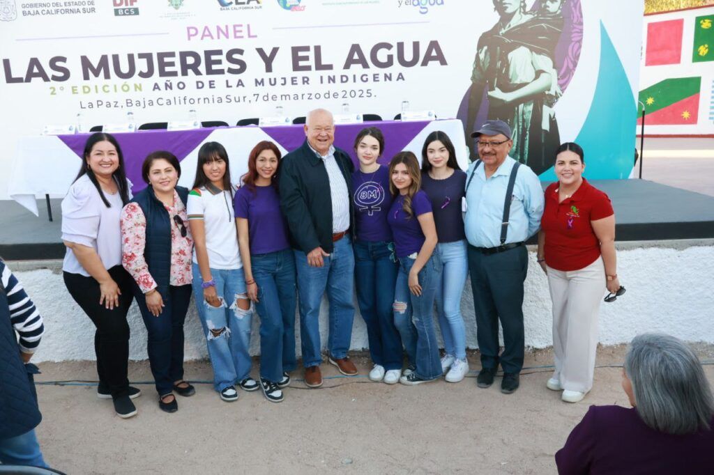 El segundo panel “Las Mujeres y el Agua” resalta el rol fundamental de las mujeres en el manejo y conservación de este recurso en Baja California Sur.