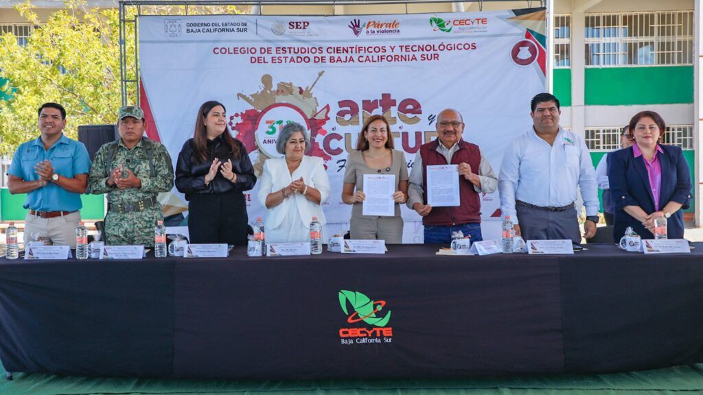 La Alcaldesa de La Paz y el CECYTEBCS impulsan programas educativos, cívicos y artísticos para el desarrollo integral de la juventud.
