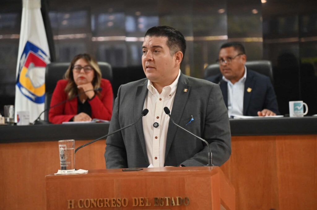 La XVII Legislatura aprobó una propuesta para incluir a Baja California Sur en el programa Sol del Norte, con un plan para instalar sistemas fotovoltaicos en miles de hogares.
