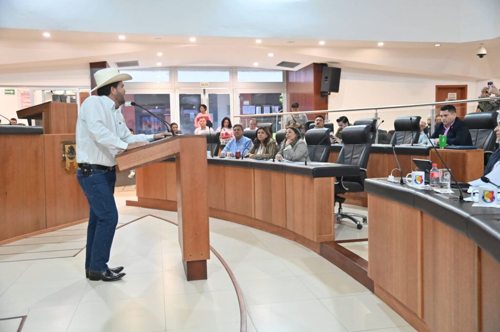 El dictamen otorga al Registro Civil capacidad para corregir documentos sin necesidad de intervención judicial, tras consenso con jueces, magistrados y autoridades estatales.