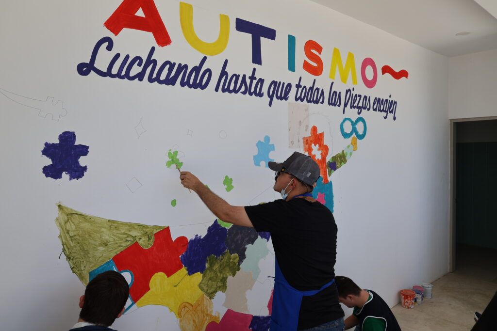 Beneficiarios plasman un mensaje de tolerancia y trabajo en equipo para lograr una inclusión social