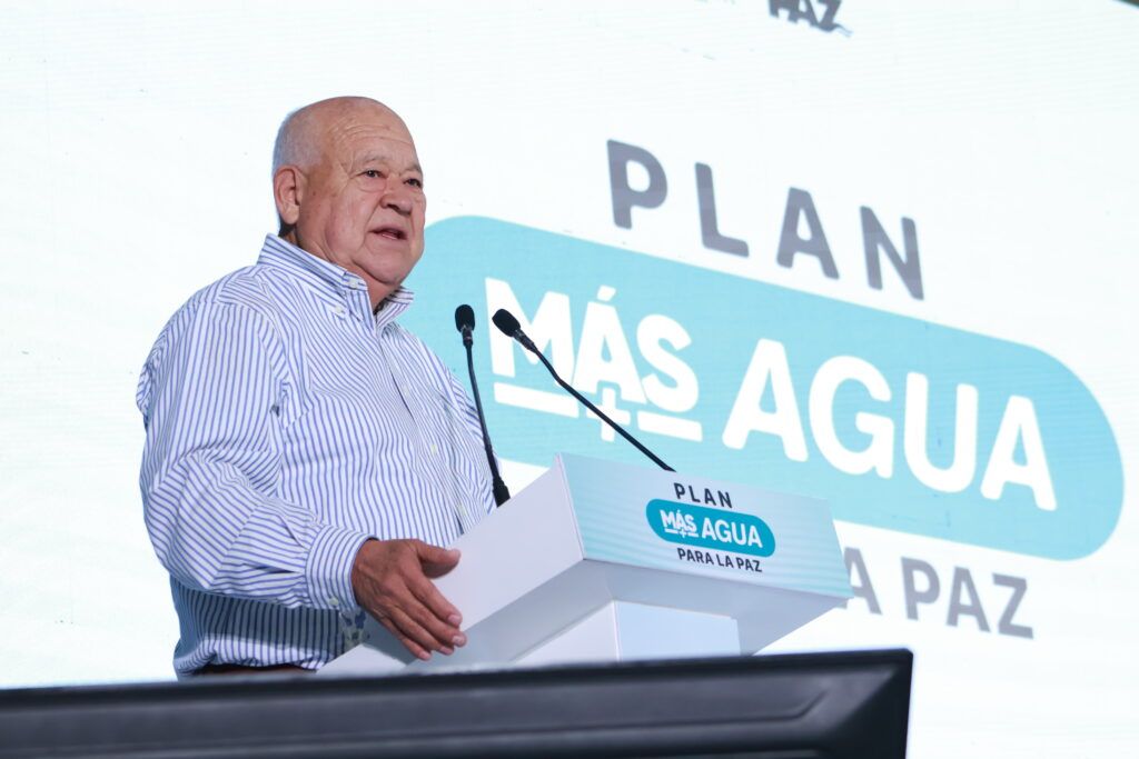 El gobernador Víctor Castro presenta avances para mejorar el suministro de agua, pero llama a la corresponsabilidad ciudadana en el uso eficiente del vital líquido