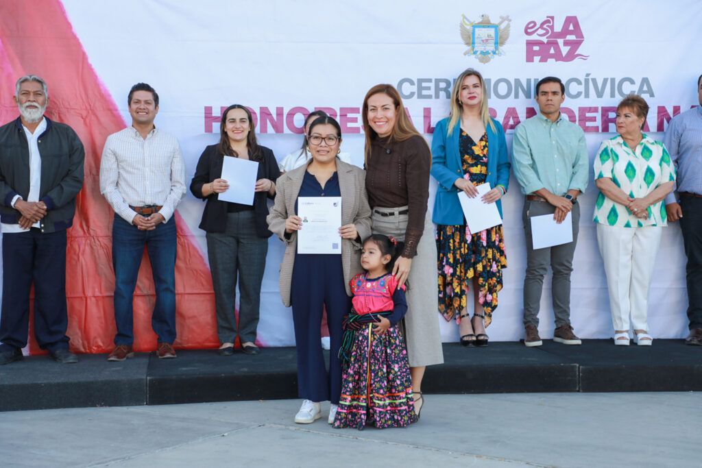 Cinco personas recibieron certificación oficial tras un largo proceso impulsado por el gobierno municipal y organismos especializados en lenguas indígenas.