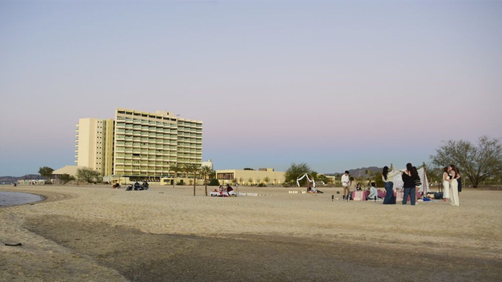 Vecinos se opusieron a lo que consideraron una privatización encubierta de la playa La Posada