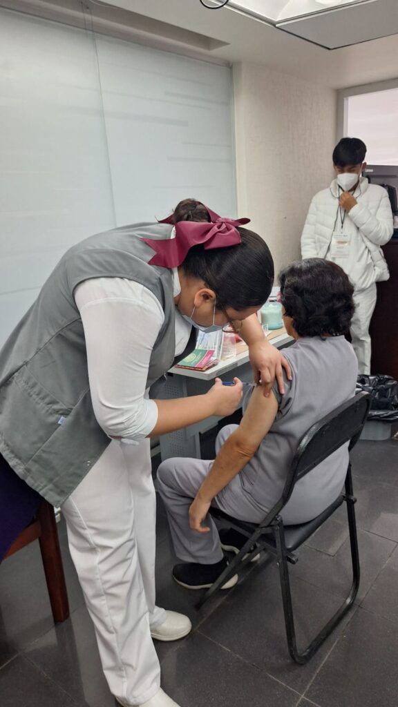 Bajo lineamientos federales, la campaña alcanza el 100 % de cobertura en la vacunación contra la influenza