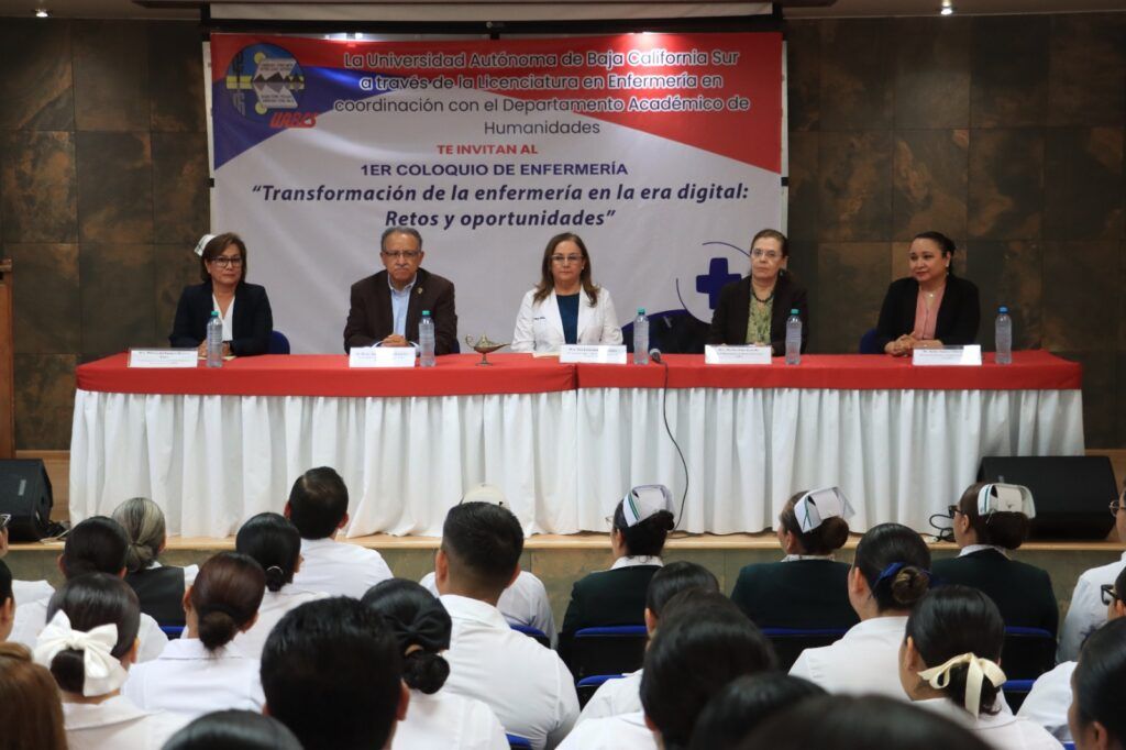 Autoridades universitarias y del sector salud reconocen el impacto del programa de enfermería a solo un año de su creación y celebran su visión integral frente a los retos contemporáneos.