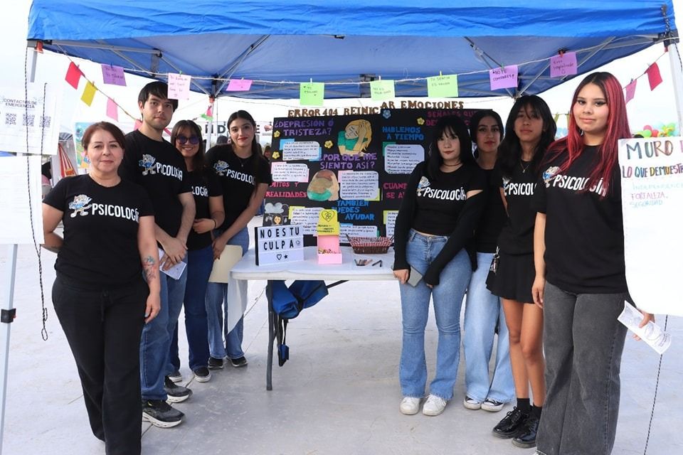 La Feria Psicoeducativa UABCS 2025 reunió a comunidad estudiantil, docentes y público en general con talleres y dinámicas para fomentar el autocuidado y la conciencia sobre salud mental.