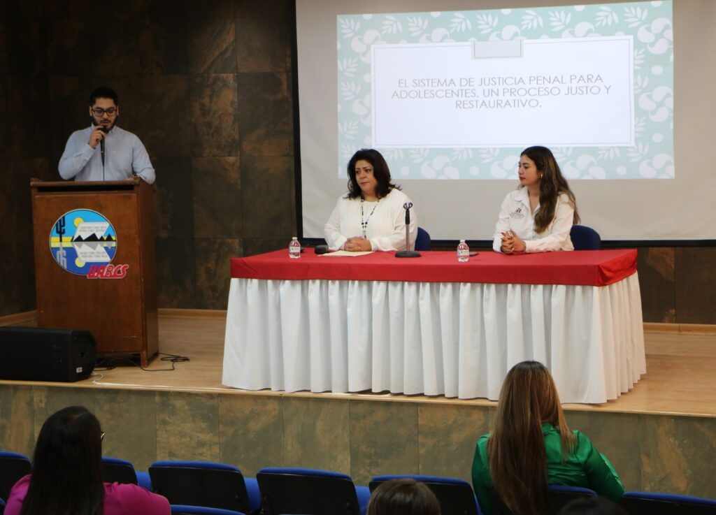 Más de 100 servidores públicos fueron formados en procesos justos y restaurativos para proteger los derechos de niñas, niños y adolescentes.