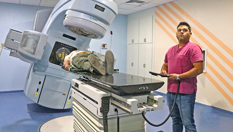 El Centro Estatal de Oncología refuerza la atención especializada con más de 7 mil 600 consultas y la ampliación de estudios en medicina nuclear.