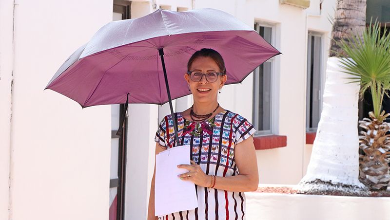 El sector salud recuerda la importancia de hidratarse, evitar exposición solar y proteger a menores y adultos mayores ante temperaturas superiores a los 35°C.