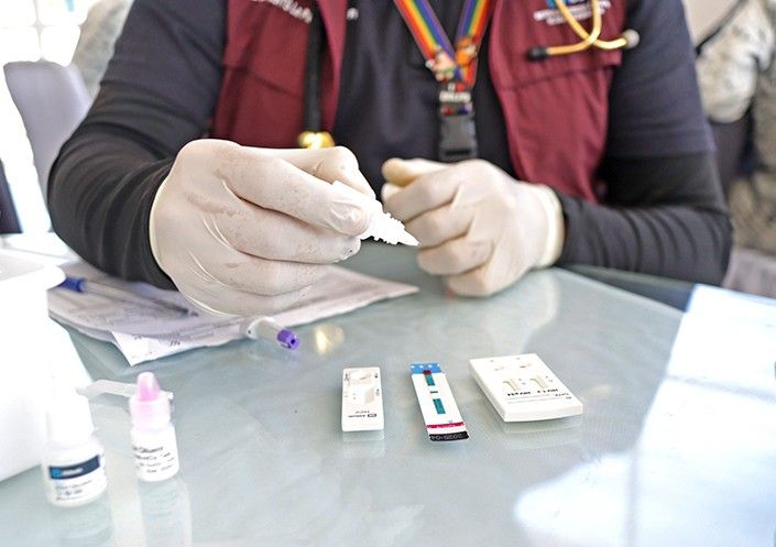 La estrategia incluye tamizajes de VIH, Sífilis y Hepatitis C, con enfoque en derechos y salud integral.