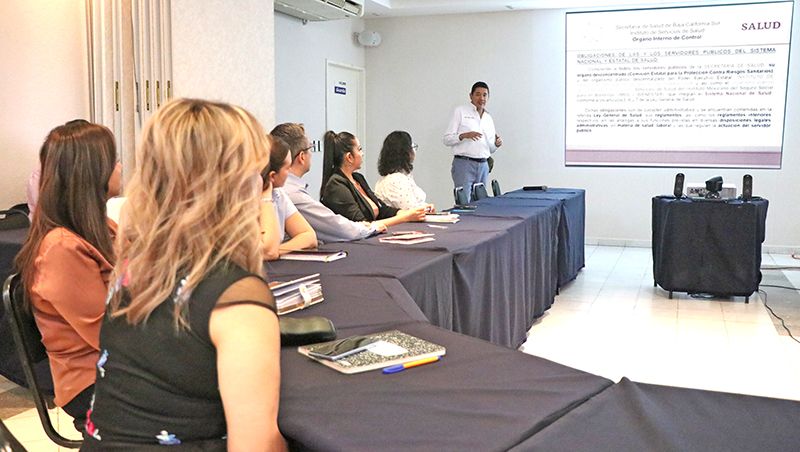 La estrategia incluye cursos sobre ética, rendición de cuentas y desempeño institucional en el marco del combate a la corrupción en sector Salud.