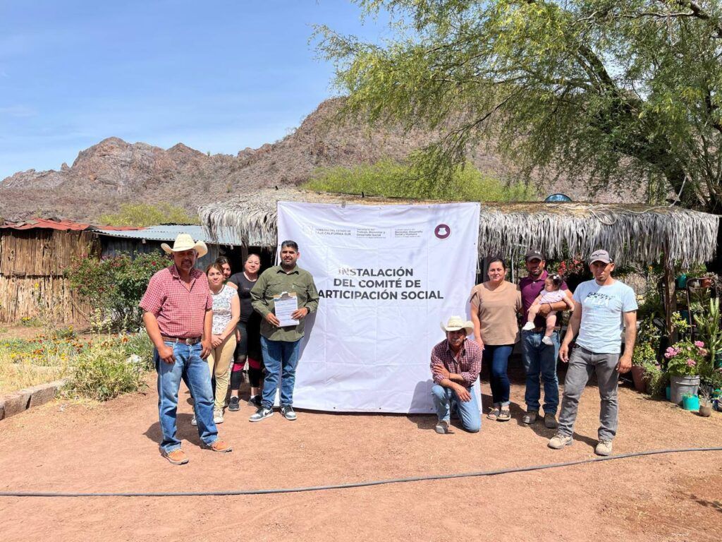 Vecinas y vecinos supervisarán obras de electrificación mediante paneles solares en 11 comunidades rurales del norte del estado.