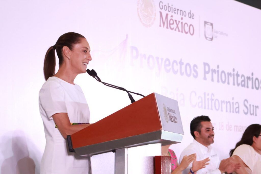 Durante su gira por el estado, la Presidenta Sheinbaum anunció inversiones en agua, vivienda, transporte y equidad de género para mejorar la vida de miles de familias sudcalifornianas.