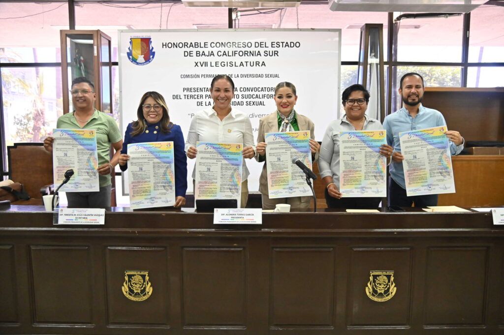 Durante la presentación de la convocatoria, se destacó el compromiso de las autoridades para promover una sociedad más igualitaria y libre de discriminación.