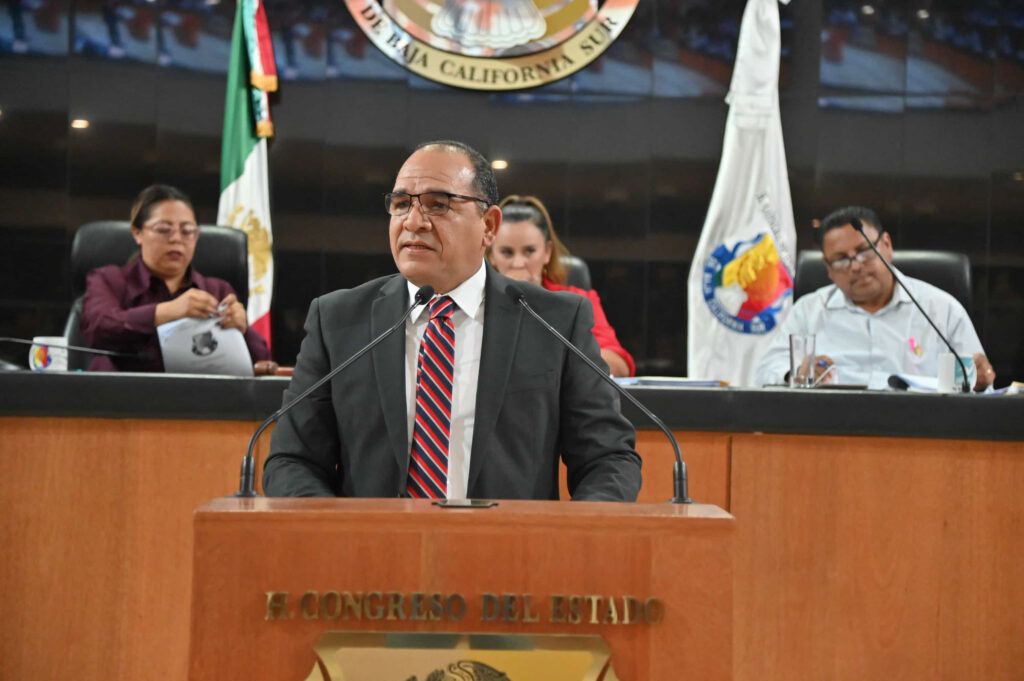 Antonio López Rodríguez asume el cargo con el respaldo del Legislativo y un plan centrado en víctimas, legalidad y reconstrucción de confianza.