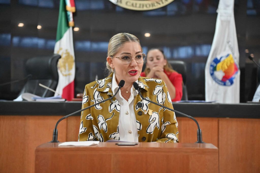Las reformas al Código Penal elevan las penas de 40 a 60 años de prisión y reconocen como víctimas de feminicidio a mujeres trans, en cumplimiento con criterios de la Suprema Corte.