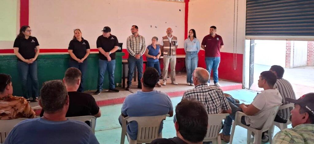 Pláticas de bioseguridad buscan conservar el estatus sanitario de la entidad y evitar brotes de enfermedades aviares como Newcastle.