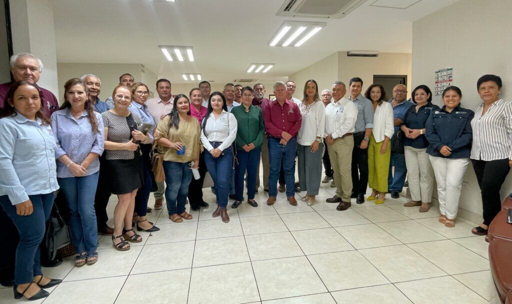 El proyecto "Plan Estratégico de Atención a la Sequía" incluye monitoreo climático, siembra de forraje, conservación de agua y apoyo a productores vulnerables.