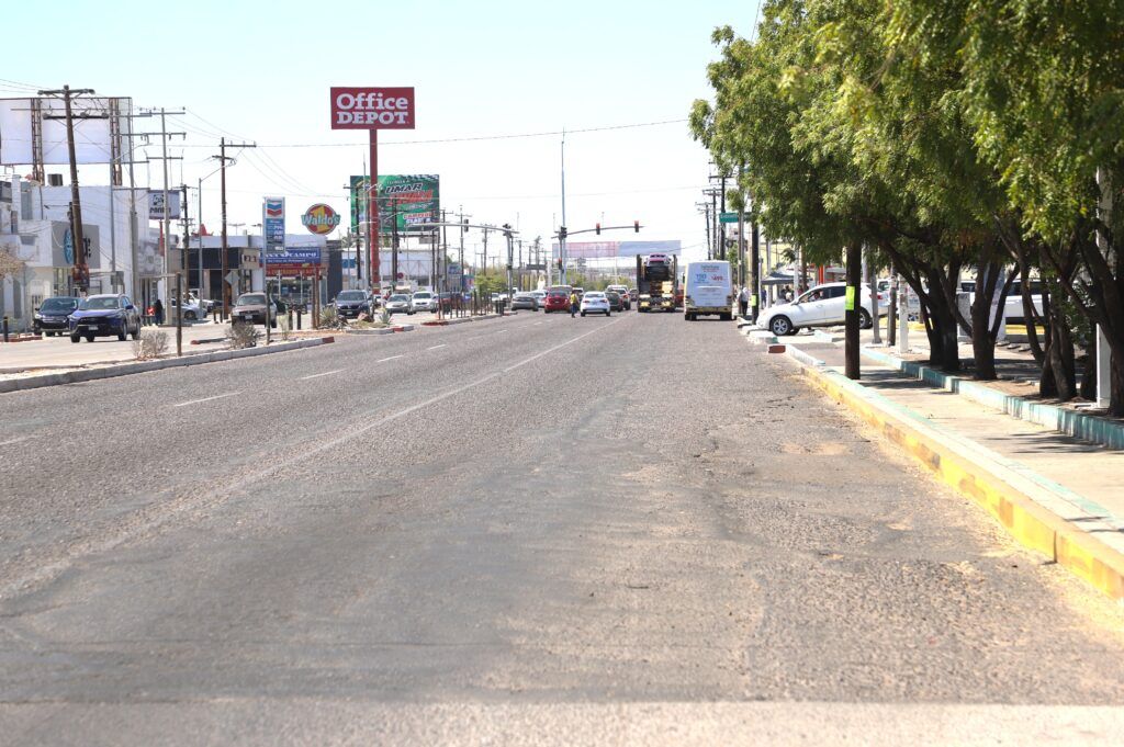 SEPUIMM impulsa la mejora de infraestructura vial y movilidad urbana en La Paz con trabajos que incluyen pavimentación, redes de agua y alumbrado público.