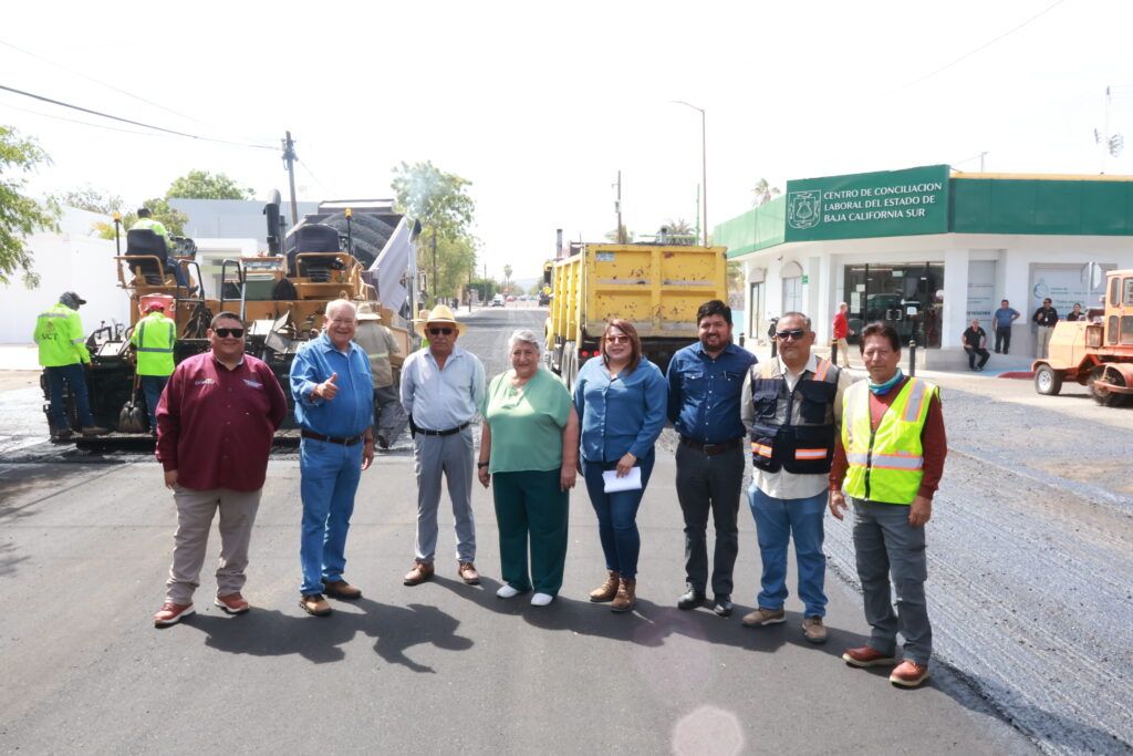 Más de 2,400 millones de pesos se han destinado a infraestructura vial en los cinco municipios durante esta administración, atendiendo rezagos de hasta 30 años.