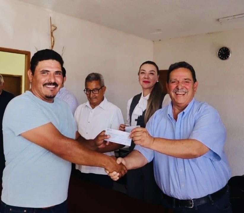 Con créditos accesibles, el gobierno estatal fortalece actividades económicas clave como el comercio, la pesca, la agricultura y los servicios.