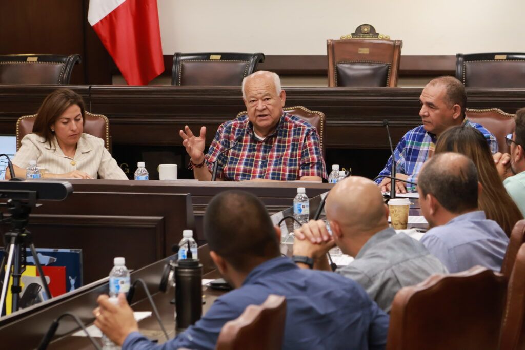 Autoridades estatales, federales y municipales abordan infraestructura, uso de suelo y equidad territorial en reunión encabezada por el Ejecutivo estatal.
