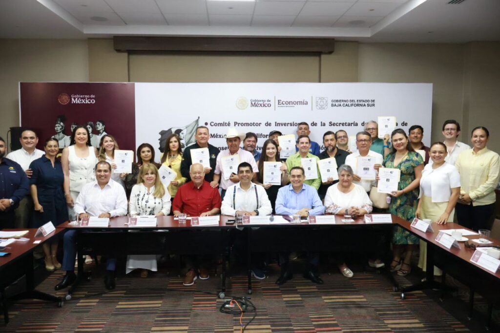 Con la instalación de nuevos comités y entrega de distintivos “Hecho en México”, se reconoce el esfuerzo productivo local.