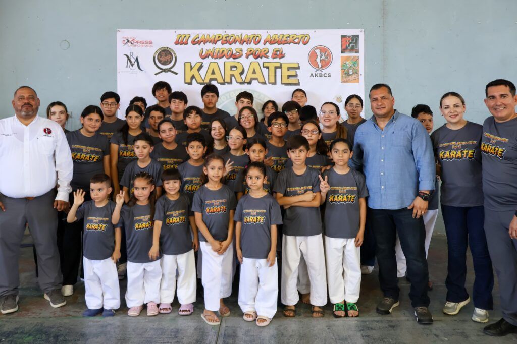 Con la participación de 320 estudiantes en el Tercer Serial Estatal de Karate, autoridades estatales impulsan espacios dignos para la práctica deportiva y la convivencia familiar