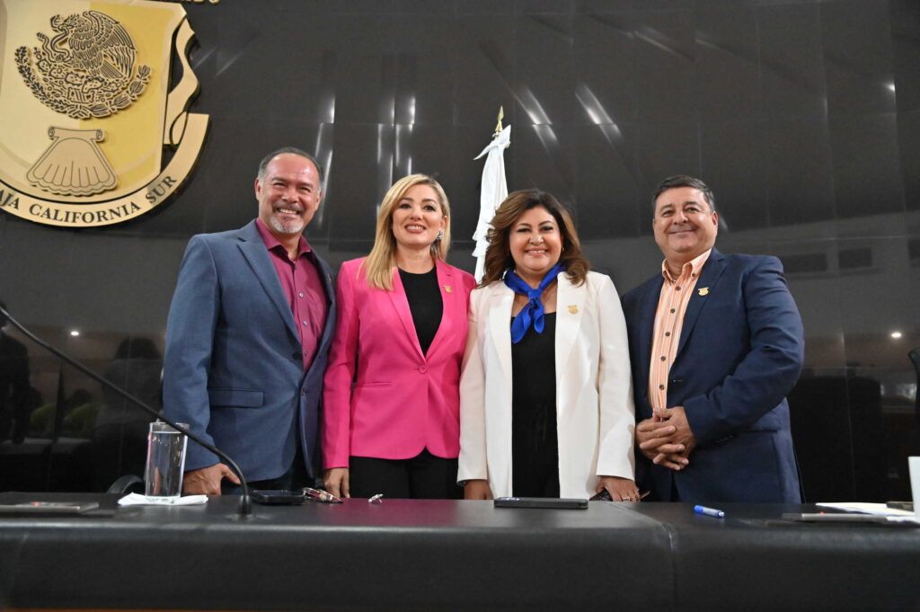 Con amplia representación parlamentaria, la XVII Legislatura definió a las y los diputados que encabezarán las mesas directivas en los próximos periodos legislativos.
