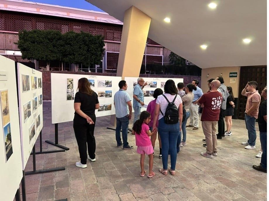 Un taller comunitario revive la historia de Colina del Sol y El Esterito a través de mapas, fotografías y relatos locales