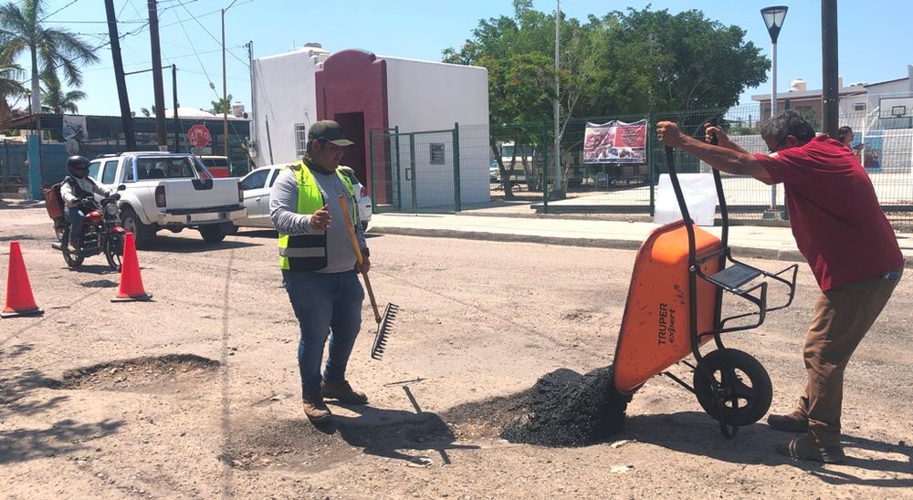 Las lluvias alivian al agro y a las presas, pero vuelven a poner en jaque la movilidad y la economía familiar en La Paz.