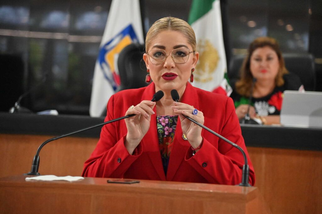Karina Olivas propone que, salvo prueba en contrario, se reconozca la defensa de mujeres víctimas de violencia; jueces deberán aplicar perspectiva de género e interseccional.